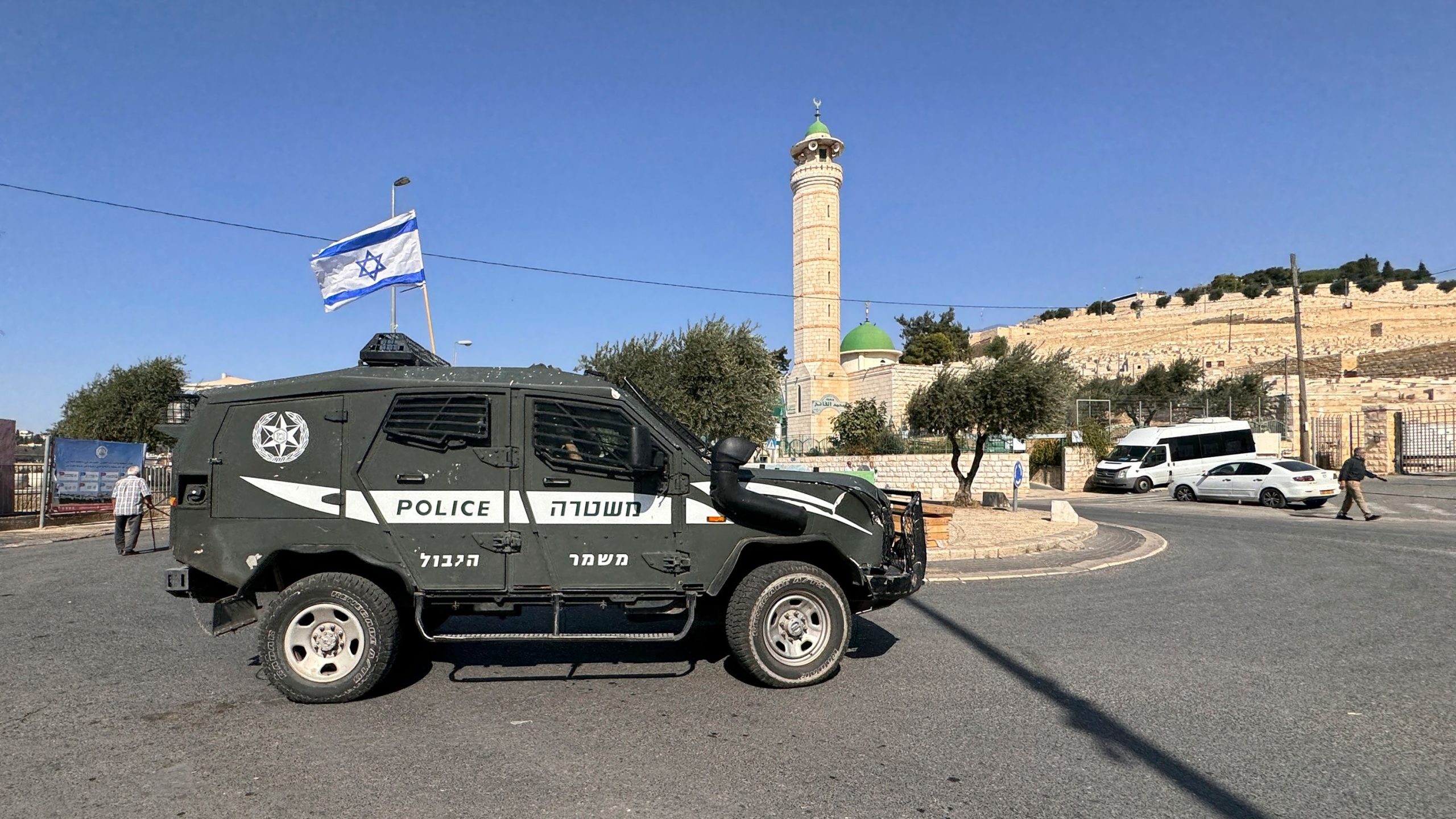231104111725-01-israeli-police-jerusalem-1103-scaled.jpg