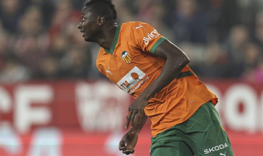 Ex-Real Madrid striker advises Valencia coach to bench Sadiq Umar for 7-goal Spanish star